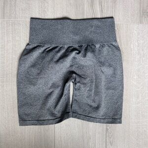 NVGTN scrunch shorts